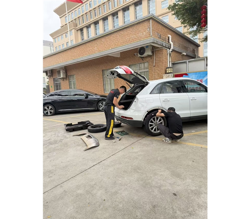 车辆技术状况鉴定（维修质量，是否存在事故痕迹）